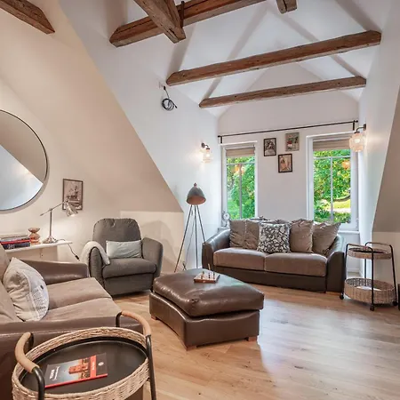 2 Bedroom W-balcony & Ac I Cohost Appartamento