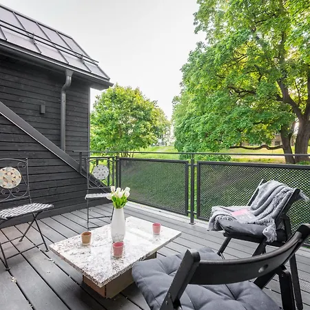 2 Bedroom W-balcony & Ac I Cohost * Vilnius