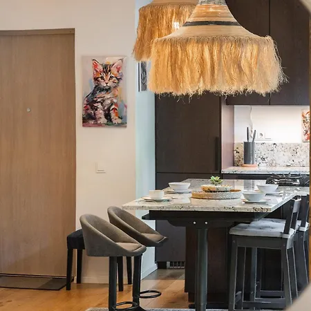 2 Bedroom W-balcony & Ac I Cohost Appartamento *