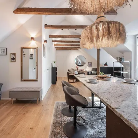 Appartamento 2 Bedroom W-balcony & Ac I Cohost